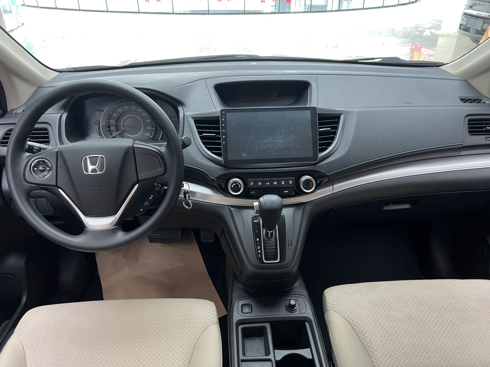 Honda CR-V 2017 immagine di auto #8