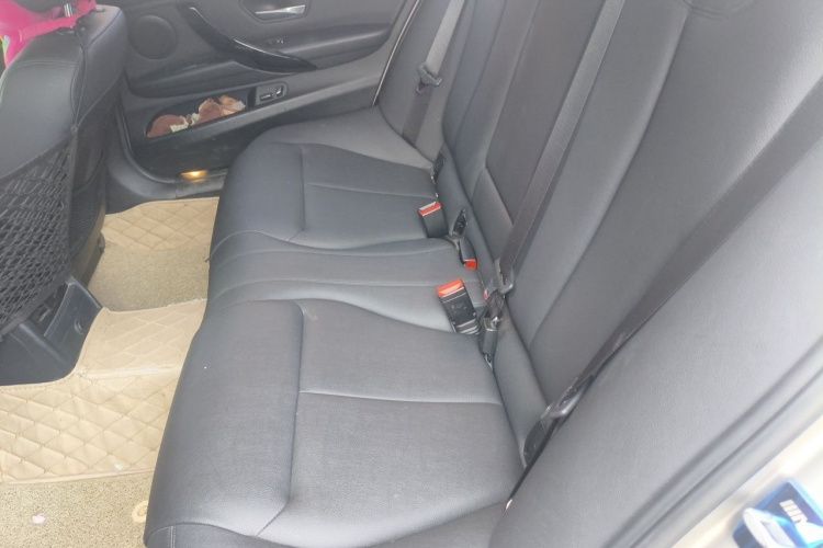 BMW 3 Series 2017 #14 BMW 3 Series 2017 car image #14