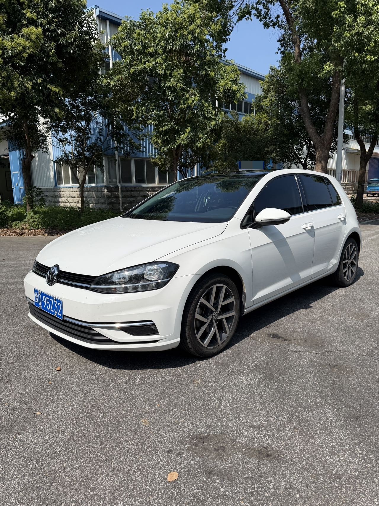 2020 2020 car image