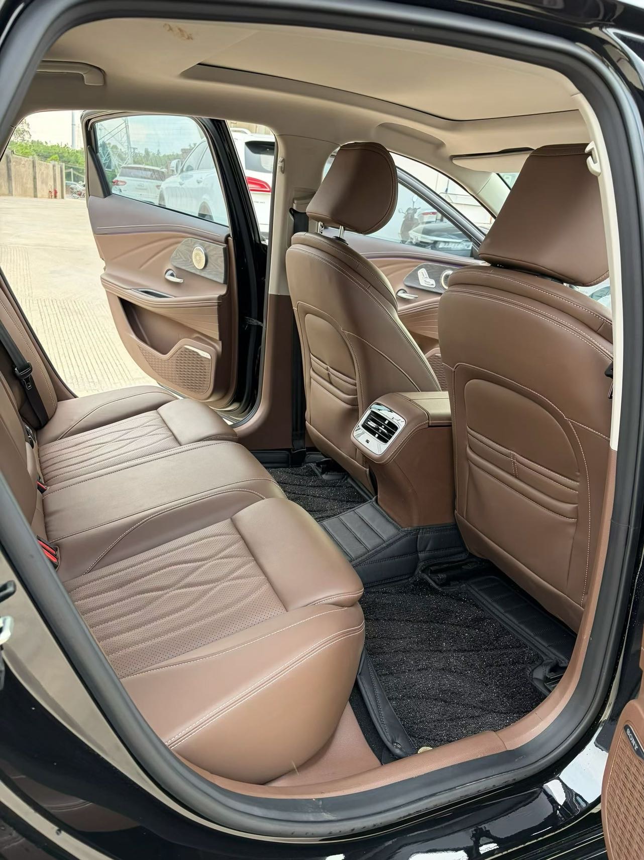 Chery Arrizo 8 2025 car image #8