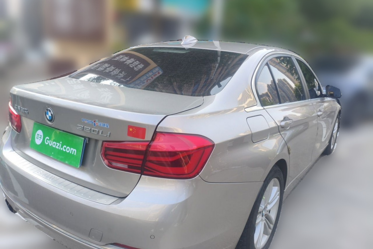 BMW 3 Series 2017 #7 BMW 3 Series 2017 car image #7