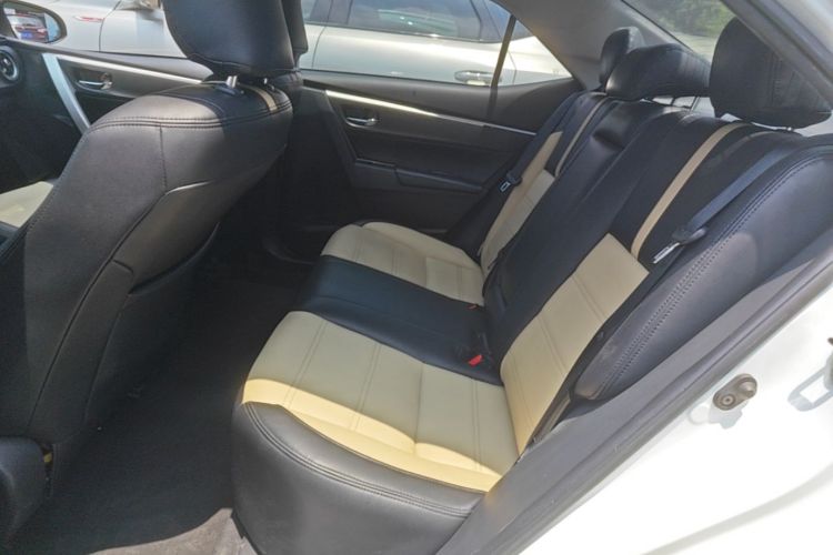 Toyota Corolla 2019 #13 Toyota Corolla 2019 car image #13