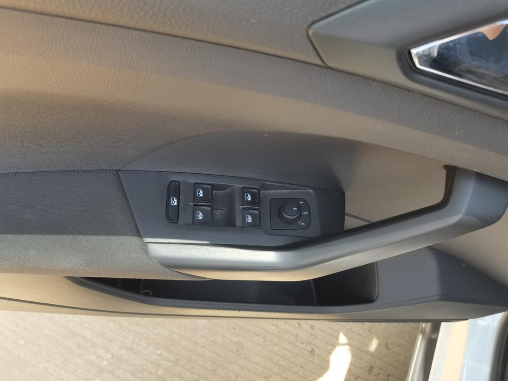 Volkswagen T-Cross 2021 #16 Volkswagen T-Cross 2021 car image #16