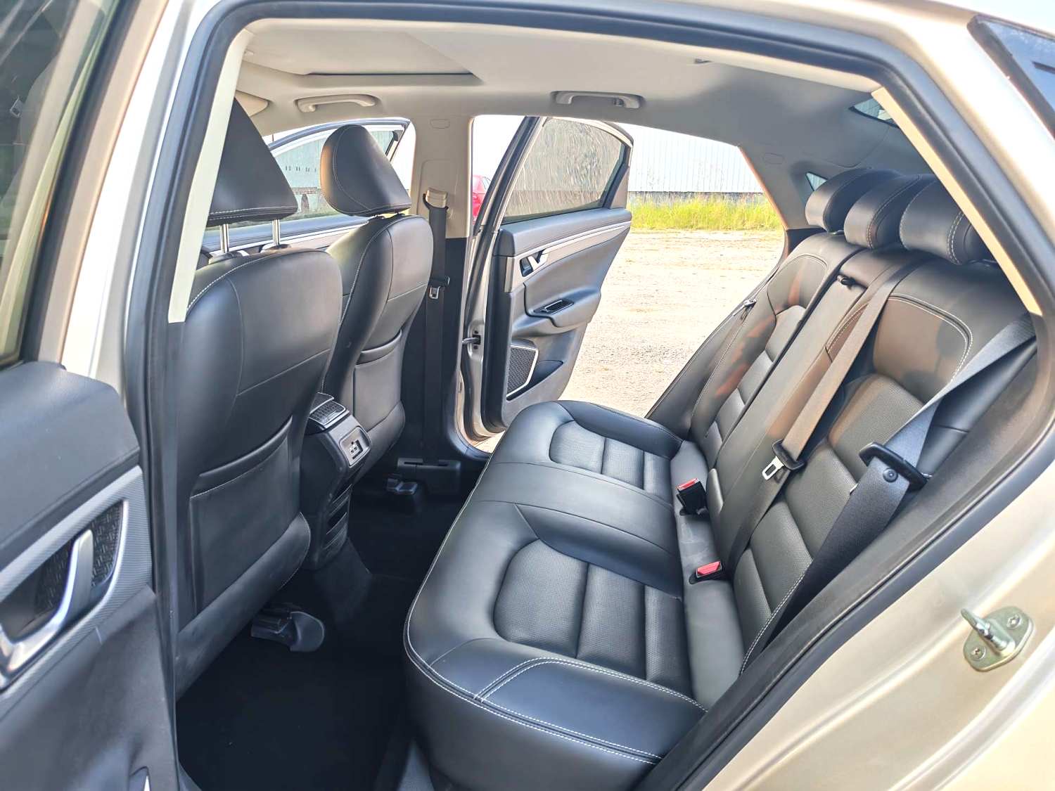 GEELY Emgrand 2018 #4 GEELY Emgrand 2018 car image #4