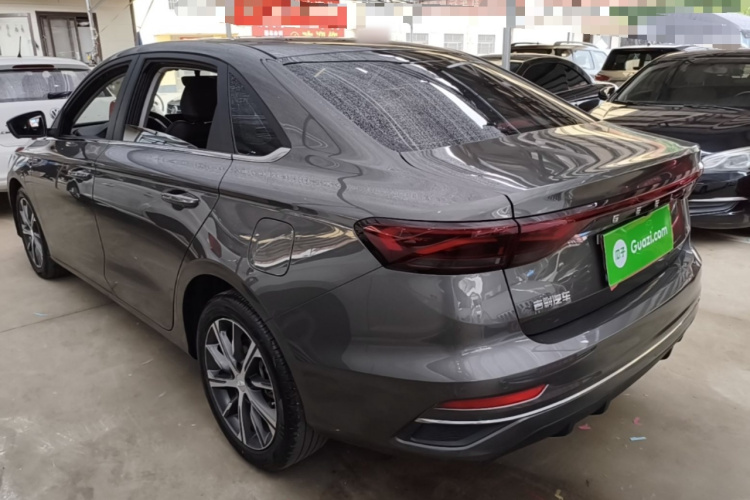 GEELY Emgrand 2024 immagine di auto #5