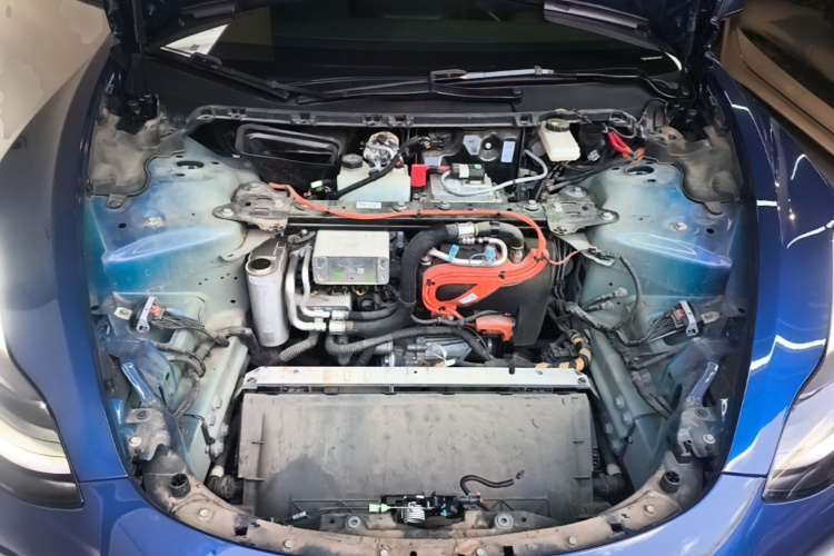 Tesla Model 3 2022 car image #20