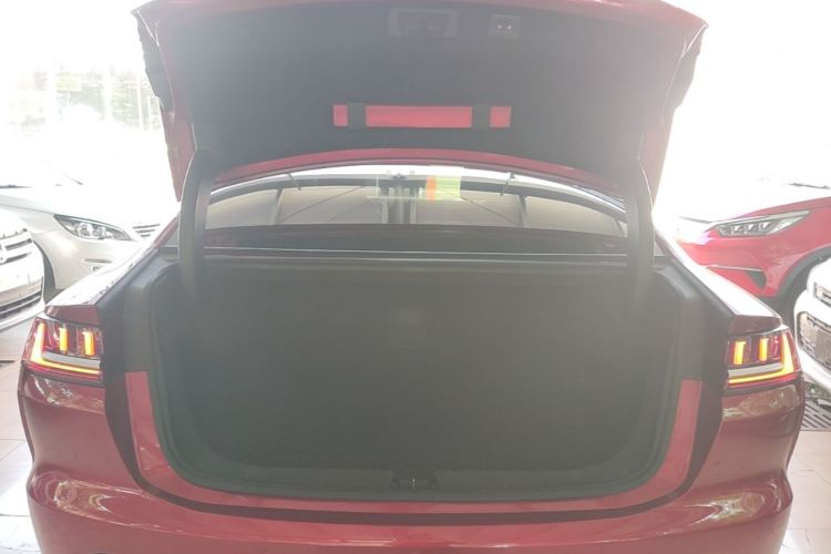 BYD Han 2022 immagine di auto #21