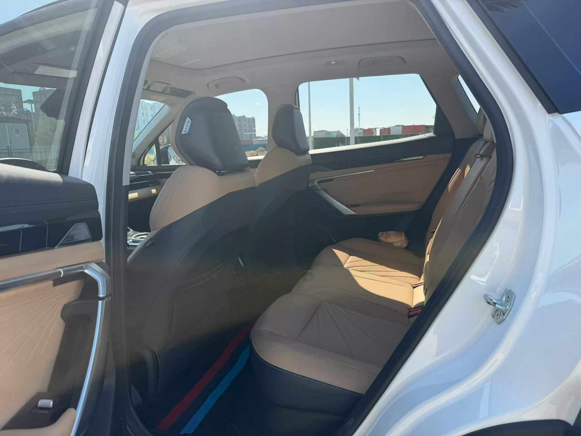 GEELY Boyue L 2023 car image #5