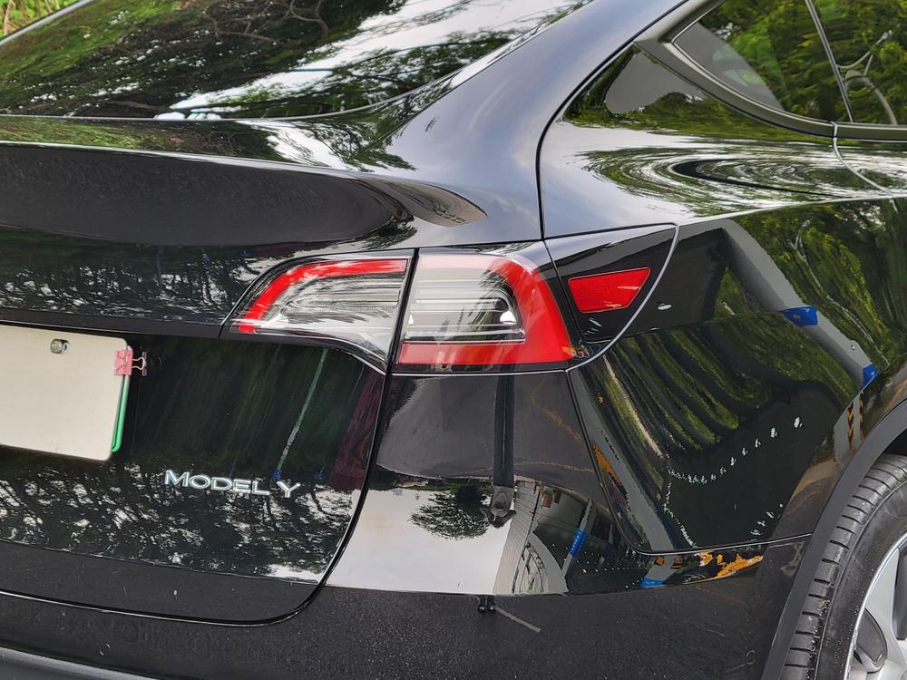 Tesla Model Y 2023 #10 Tesla Model Y 2023 car image #10