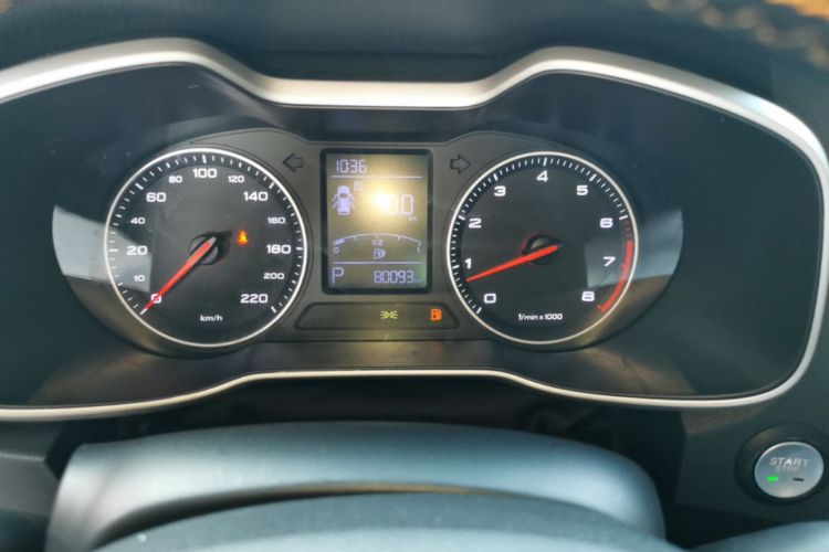 MG ZS 2018 car image #12