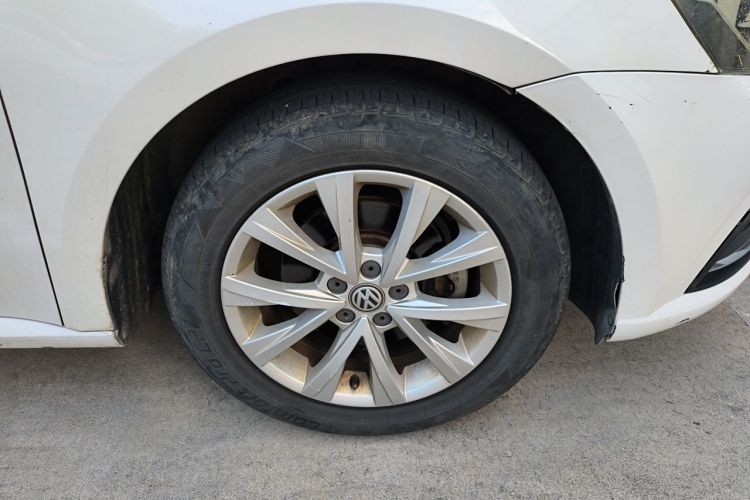 Volkswagen Lavida 2018 car image #9