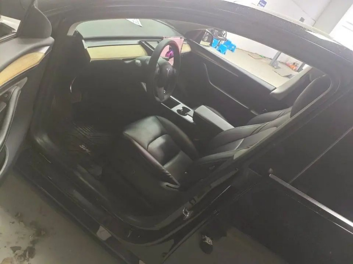 Tesla Model Y 2022 #4 Tesla Model Y 2022 car image #4