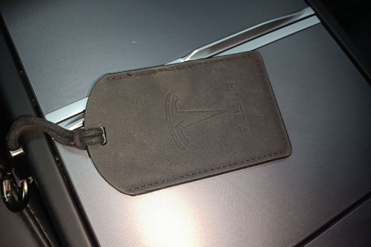 Tesla Model 3 2024 car image #9