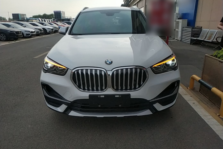 BMW X1 2022 #3 BMW X1 2022 car image #3