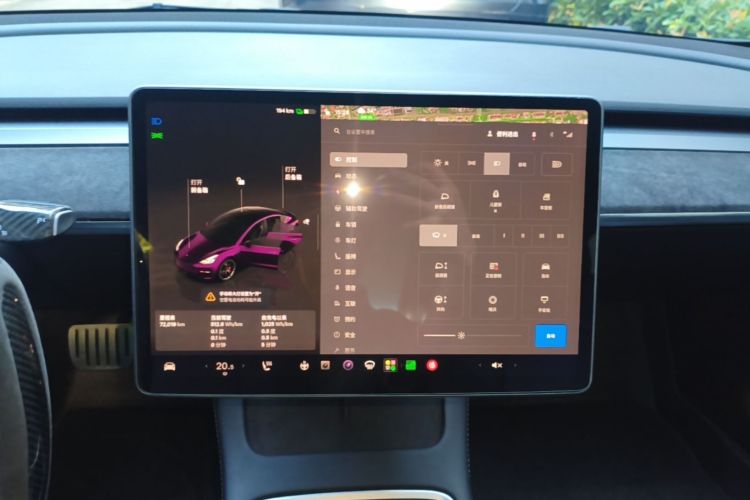 Tesla Model 3 2022 car image #17