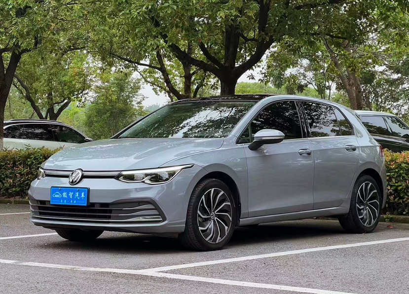 Volkswagen Golf 2022 car image 