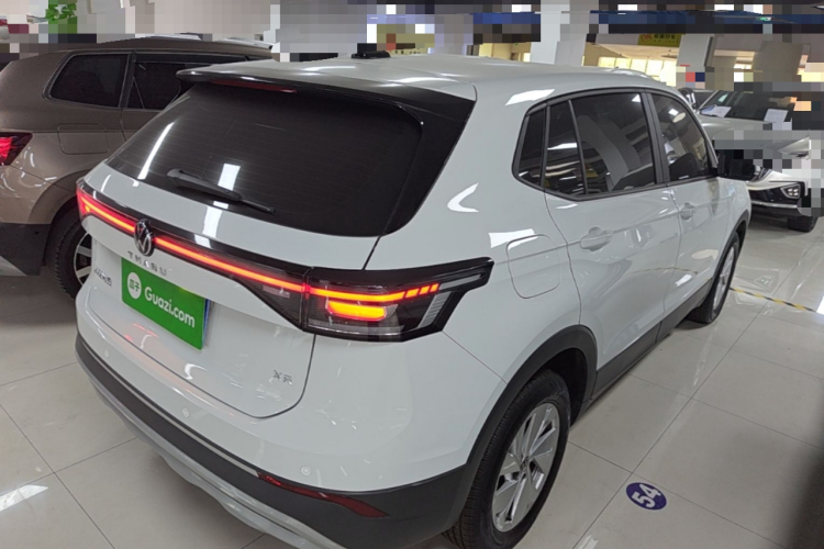 Volkswagen Tharu 2025 car image #7