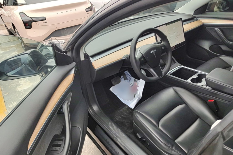 Tesla Model 3 2021 #16 Tesla Model 3 2021 car image #16