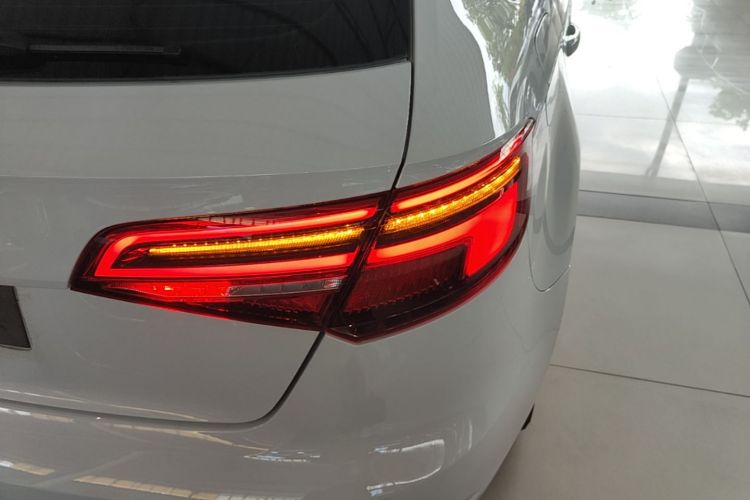 Audi A3 2019 #8 Audi A3 2019 صورة سيارة #8