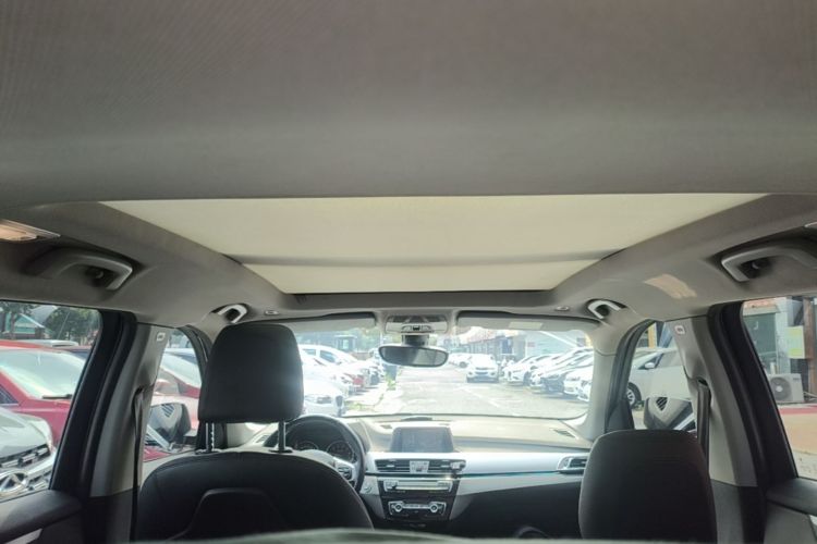 BMW X1 2017 immagine di auto #18