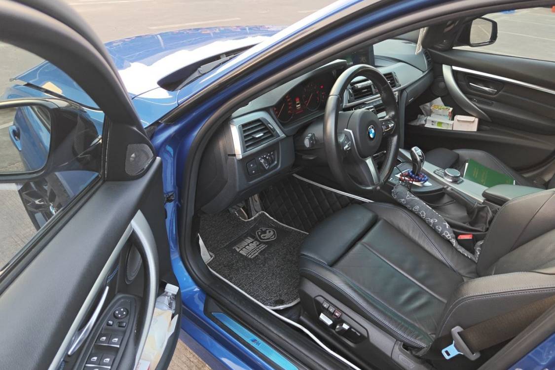 BMW 3 Series 2018 #23 BMW 3 Series 2018 immagine di auto #23