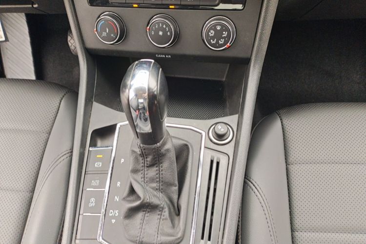 Volkswagen Lavida 2019 car image #14