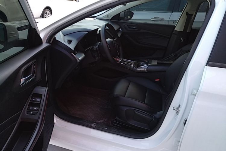 MG 5 2022 immagine di auto #16