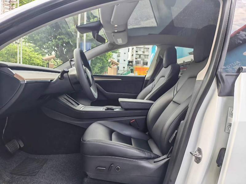 Tesla Model Y 2021 #9 Tesla Model Y 2021 car image #9