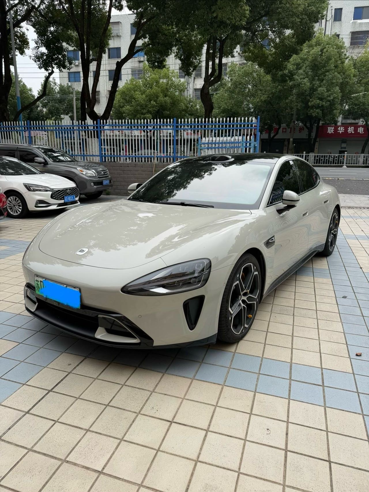 MI SU7 2024 car image 