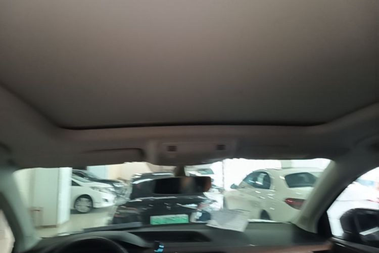 Volkswagen Tharu 2019 car image #18