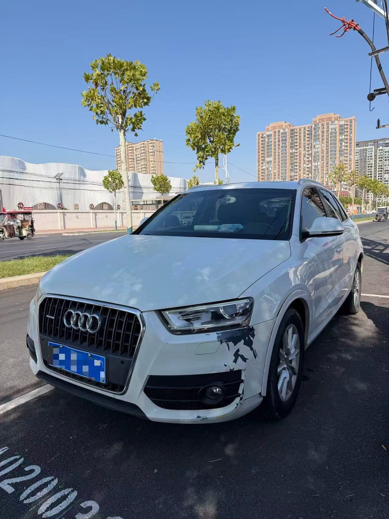 Audi Q3 (Imported) 2013 Audi Q3 (Imported) 2013 car image