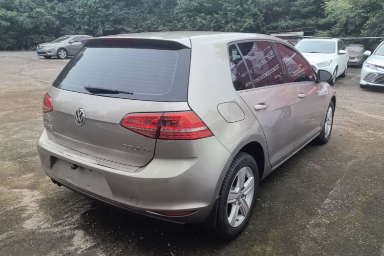 Volkswagen Golf 2015 car image #7