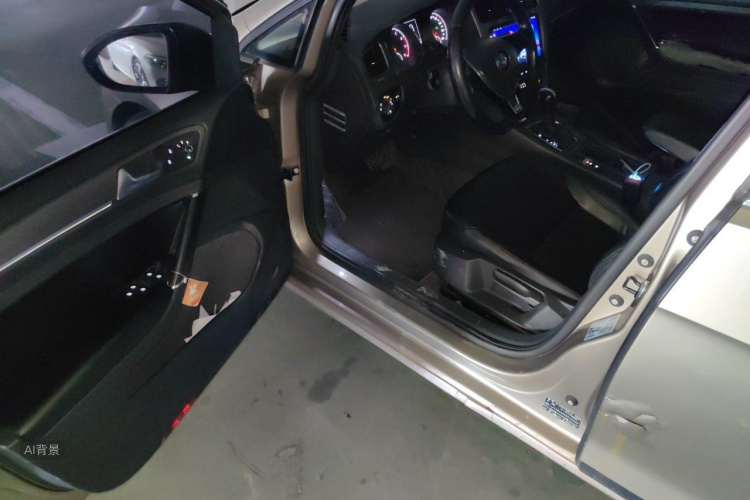 Volkswagen Golf 2015 car image #18