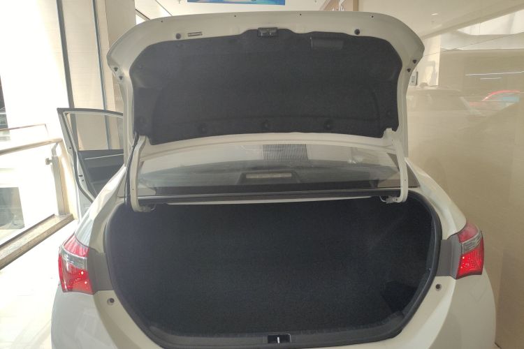 Toyota Corolla 2018 #19 Toyota Corolla 2018 car image #19