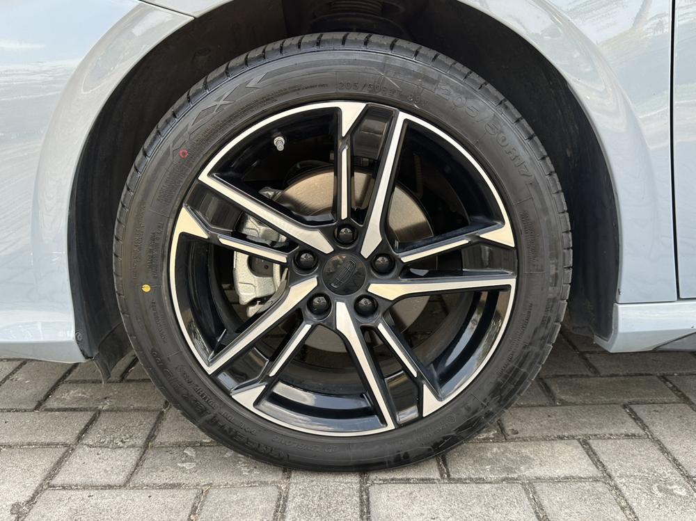 GEELY Binray 2024 car image #11