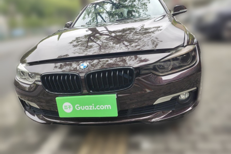 BMW 3 Series 2018 car image #3