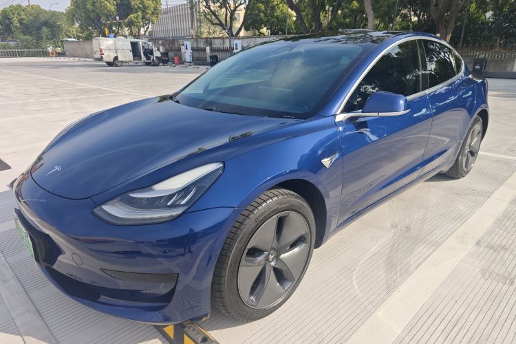 Tesla Model 3 2020 car image #2