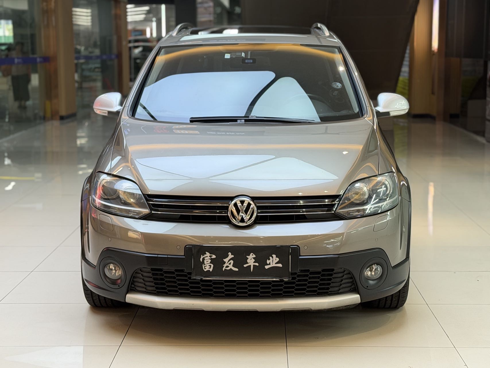 Volkswagen Golf (Imported) 2012 #5 Volkswagen Golf (Imported) 2012 صورة سيارة #5