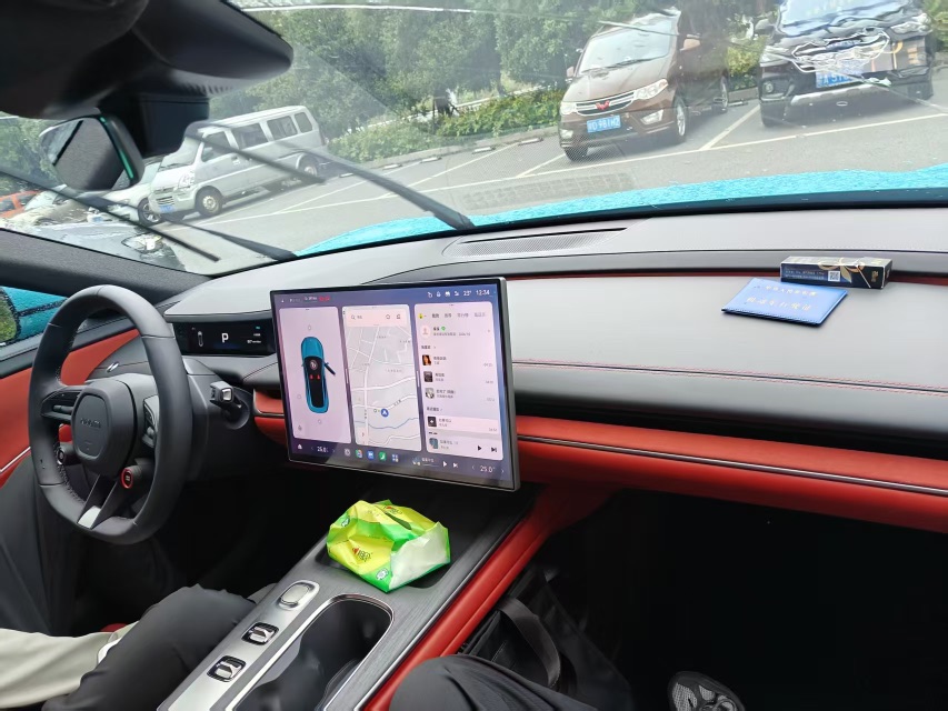 MI SU7 2025 car image #7