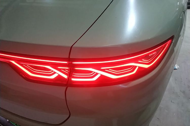 BYD Han 2022 #8 BYD Han 2022 car image #8