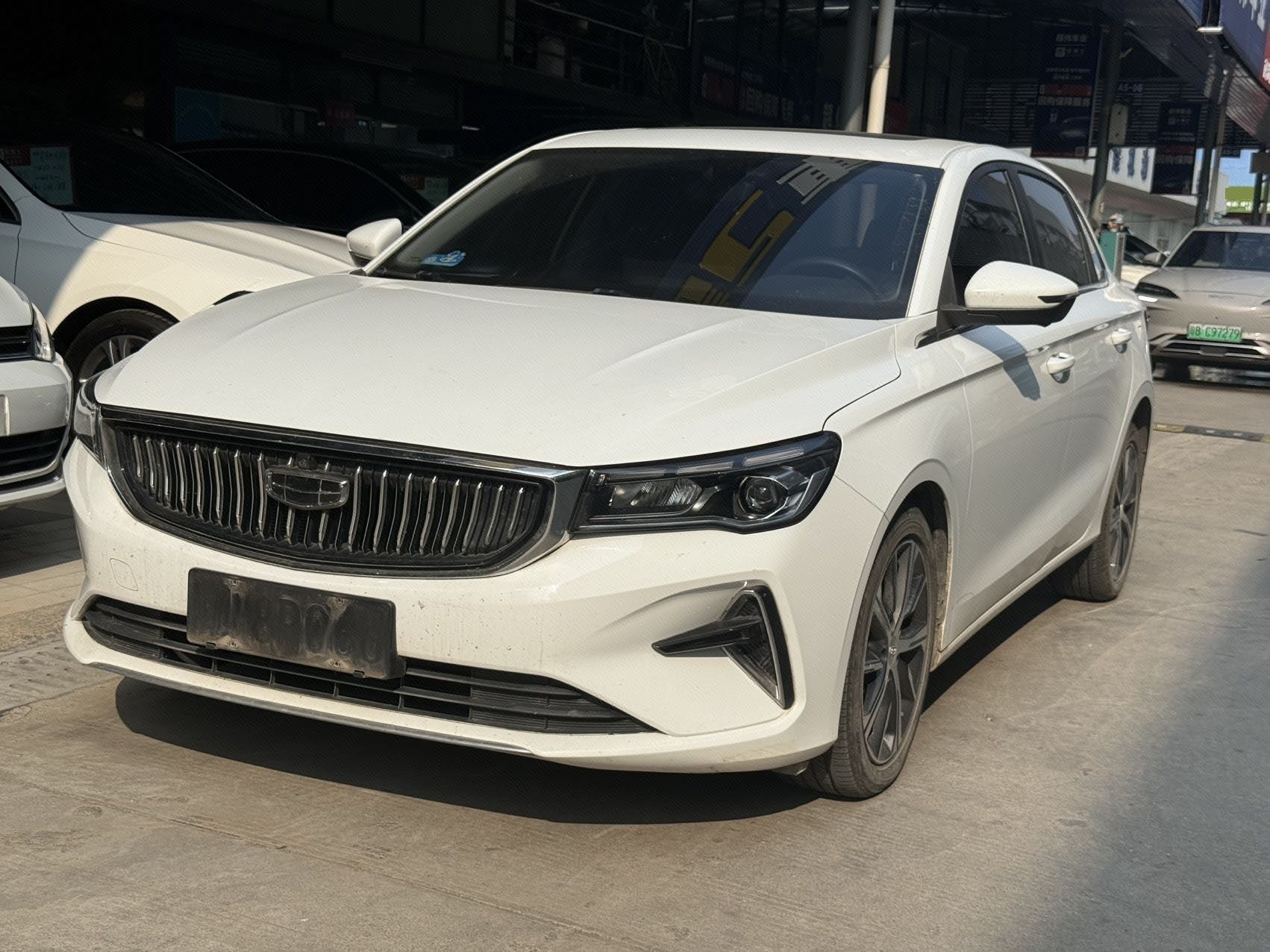 GEELY Emgrand 2023 GEELY Emgrand 2023 صورة سيارة