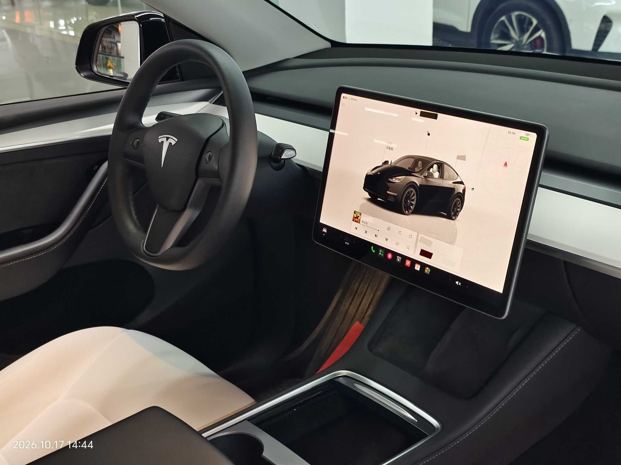 Tesla Model Y 2023 immagine di auto #5
