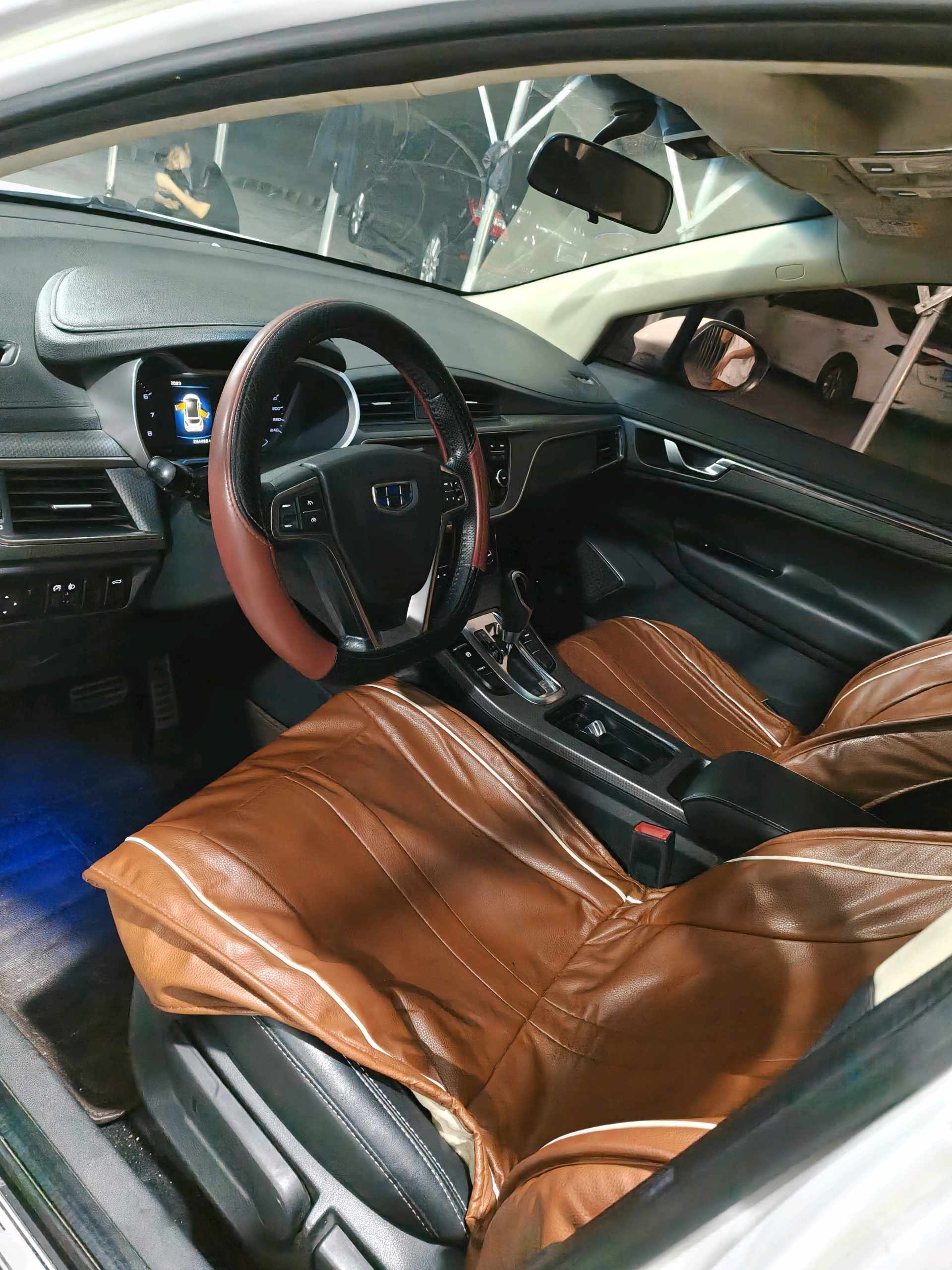 GEELY Emgrand GS 2016 صورة سيارة #3
