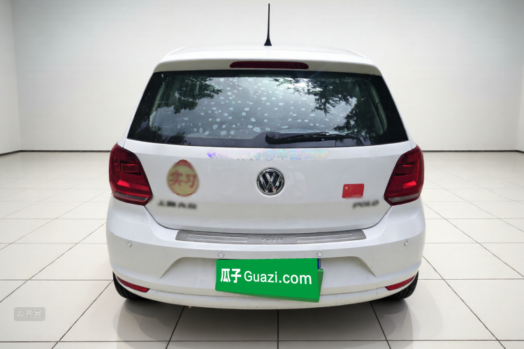 Volkswagen Polo 2015 car image #6