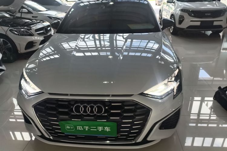 Audi A3 2023 immagine di auto #3