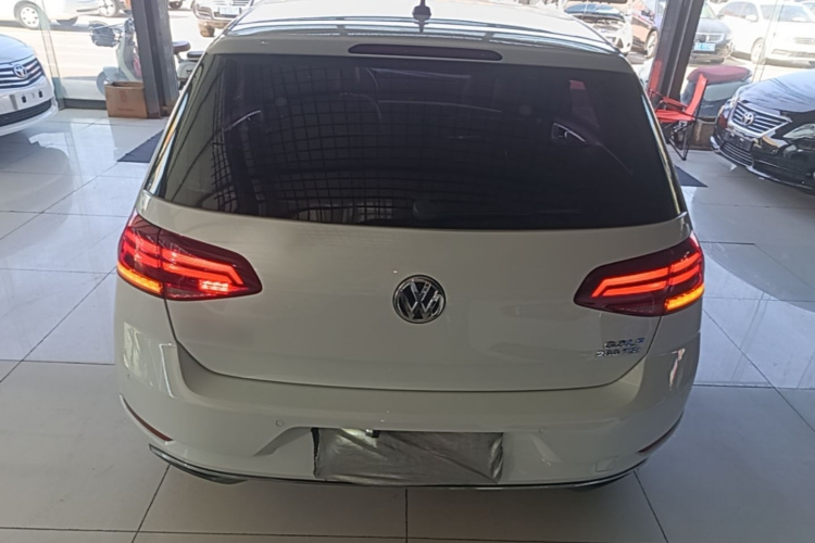 Volkswagen Golf 2019 صورة سيارة #6