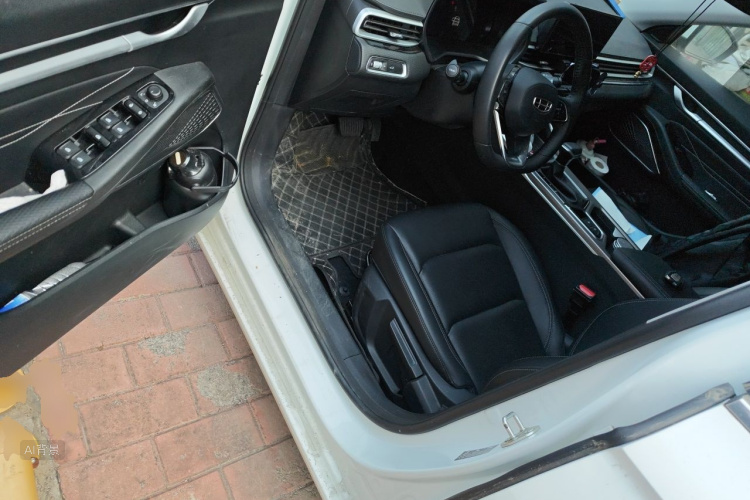 GEELY Emgrand 2023 #18 GEELY Emgrand 2023 car image #18