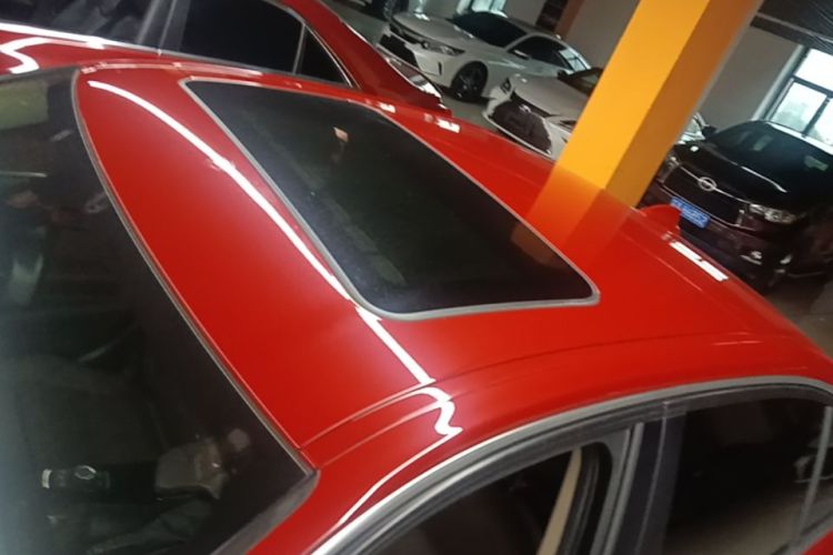 BMW 3 Series 2018 car image #25
