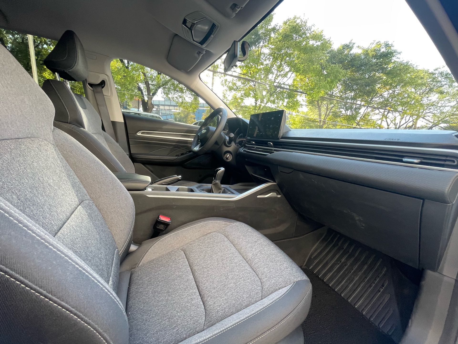 GEELY Emgrand 2024 #3 GEELY Emgrand 2024 car image #3