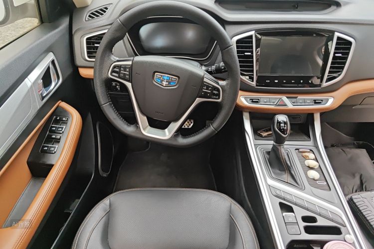 GEELY Vision X6 2018 immagine di auto #12